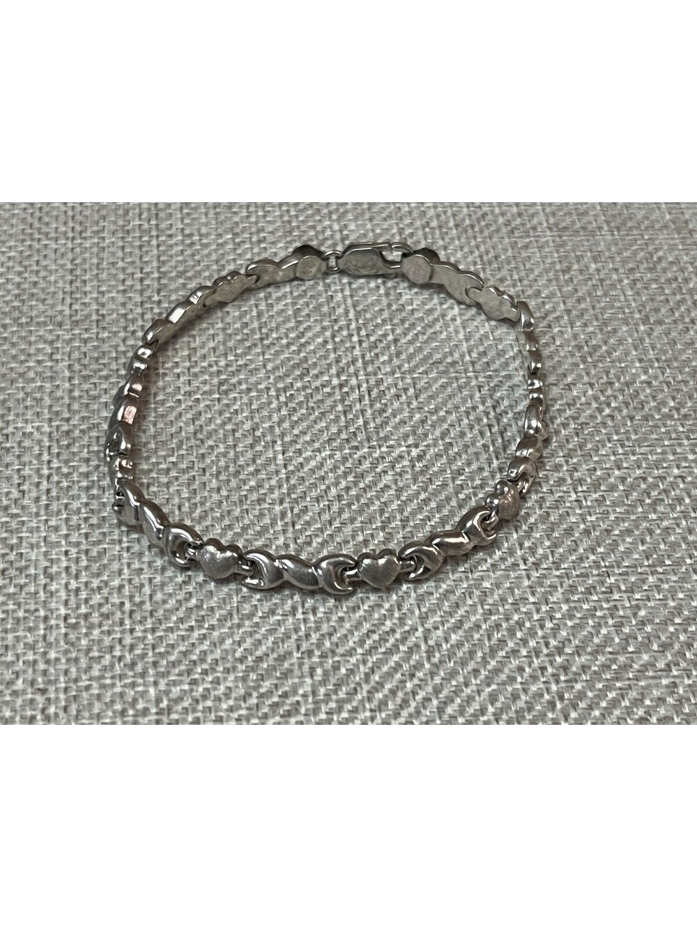 Vintage Sterling Silver Hearts  X’s Link Bracelet 8”inch Signed